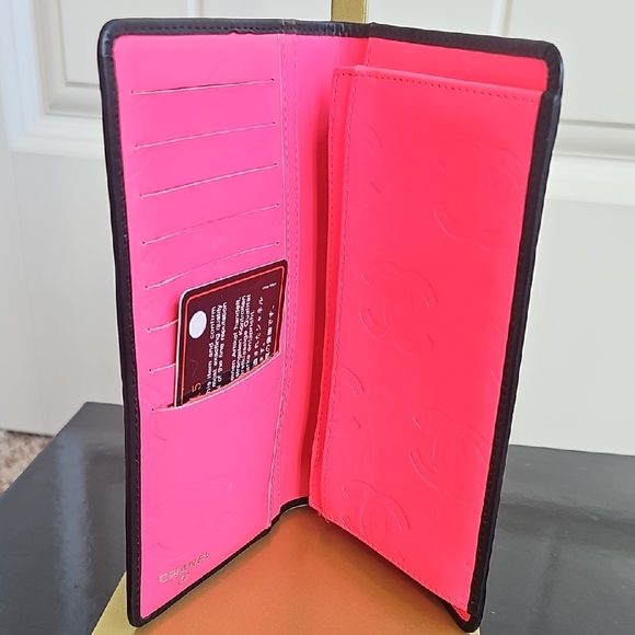 CHANEL Camdon Wallet Leather Black Pink Interior Silver Hardware NEVER USED - Picture 3 of 16